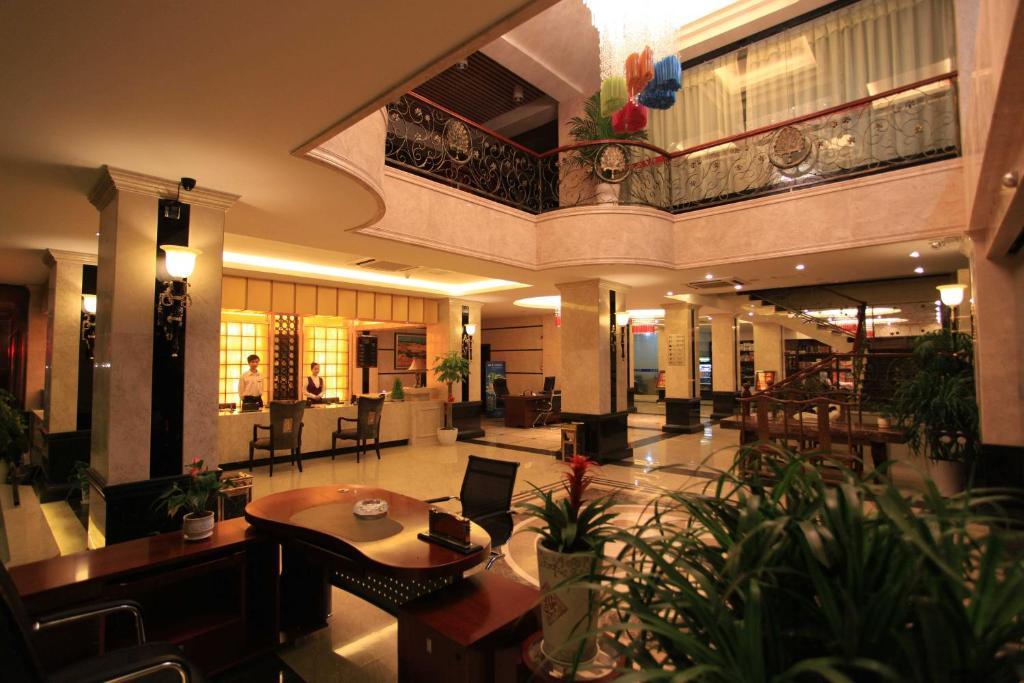 Perfect Season Hotel Guilin Exteriör bild